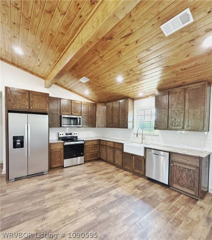 110 Hall Lane, Pocola, OK 74902