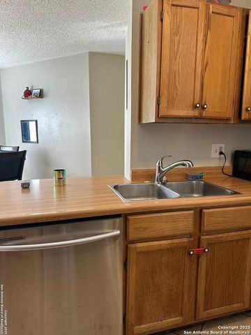 14234 Swallow, San Antonio, TX 78217