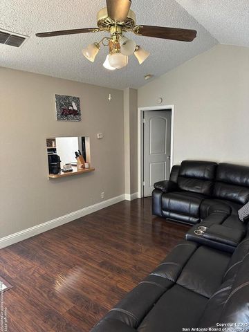 14234 Swallow, San Antonio, TX 78217