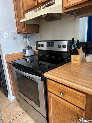14234 Swallow, San Antonio, TX 78217