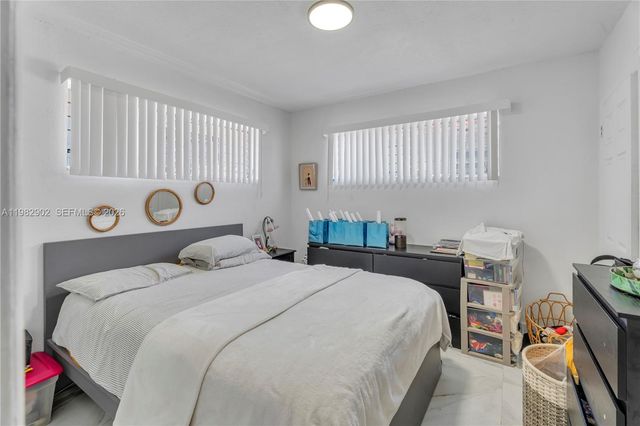 250 NW 34th Avenue, Miami, FL 33125