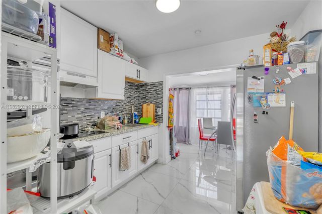 250 NW 34th Avenue, Miami, FL 33125