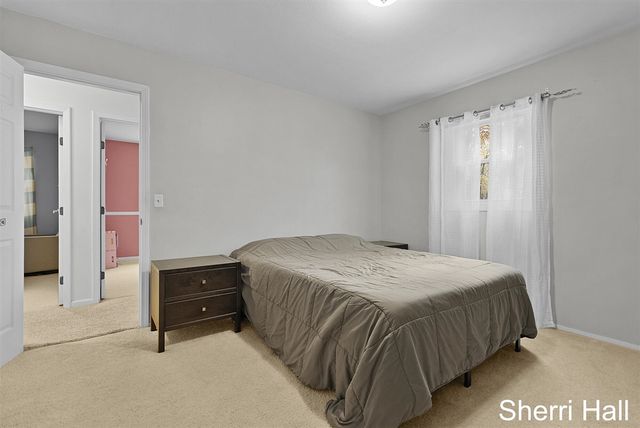 11632 Woodgate Drive, Grand Rapids, MI 49534