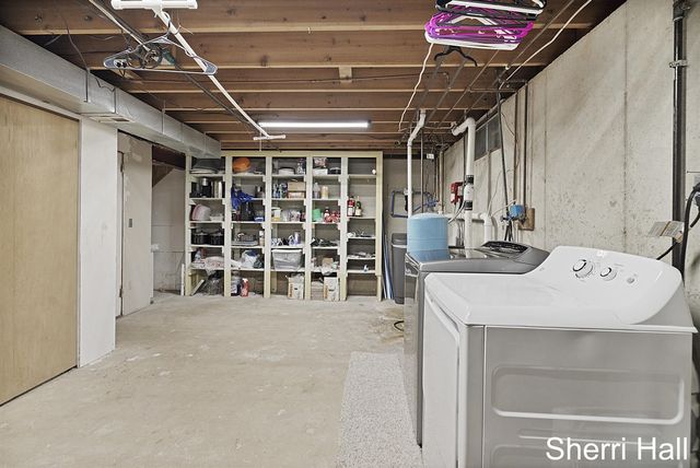 11632 Woodgate Drive, Grand Rapids, MI 49534