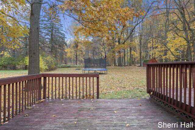 11632 Woodgate Drive, Grand Rapids, MI 49534