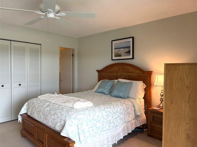 73 Royal Oak Court 206, Vero Beach, FL 32962