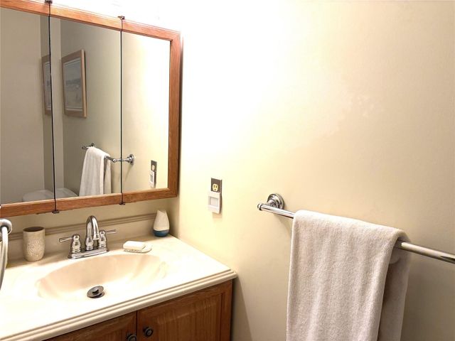 73 Royal Oak Court 206, Vero Beach, FL 32962