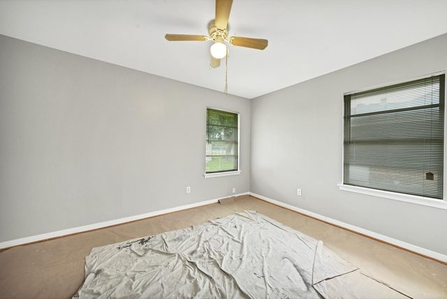9953 Mango St, Houston, TX 77075