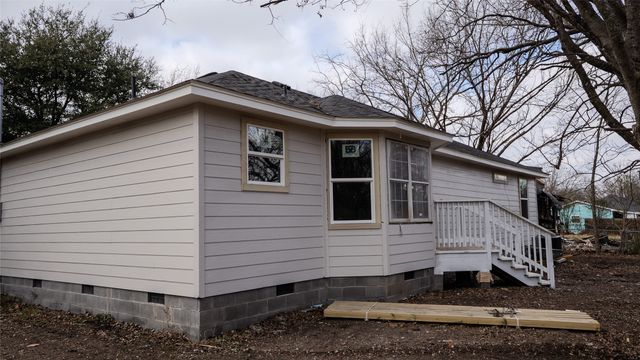 121 Elder Street, Waxahachie, TX 75165