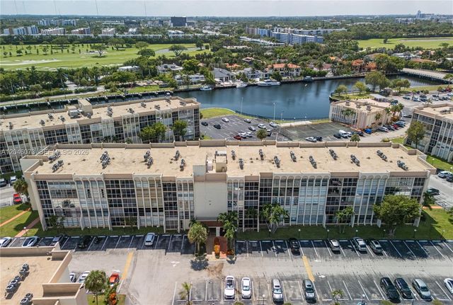 701 Three Islands Blvd 206, Hallandale Beach, FL 33009