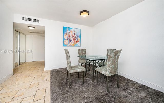 701 Three Islands Blvd 206, Hallandale Beach, FL 33009