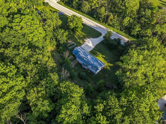 W3638 County Road H, Fredonia, WI 53021