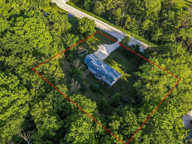 W3638 County Road H, Fredonia, WI 53021