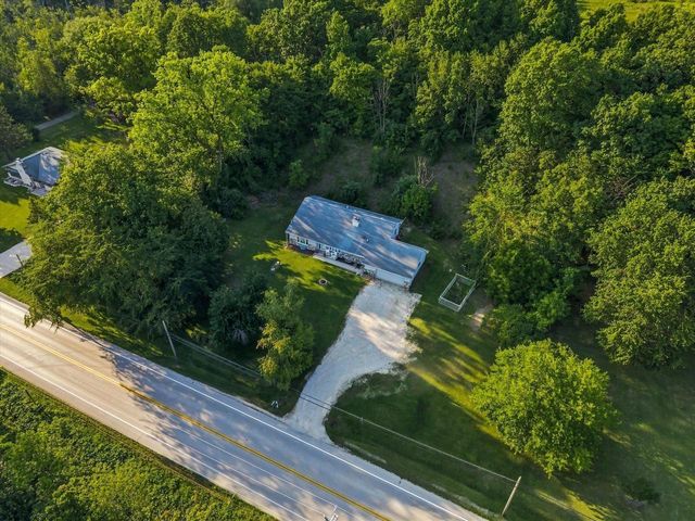 W3638 County Road H, Fredonia, WI 53021