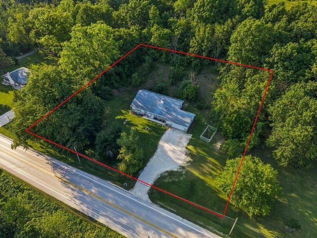 W3638 County Road H, Fredonia, WI 53021