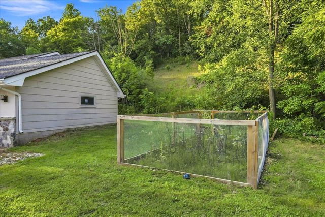 W3638 County Road H, Fredonia, WI 53021