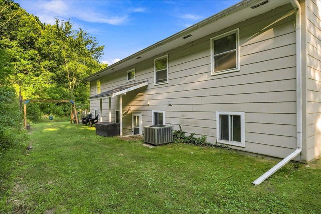 W3638 County Road H, Fredonia, WI 53021