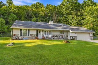 W3638 County Road H, Fredonia, WI 53021
