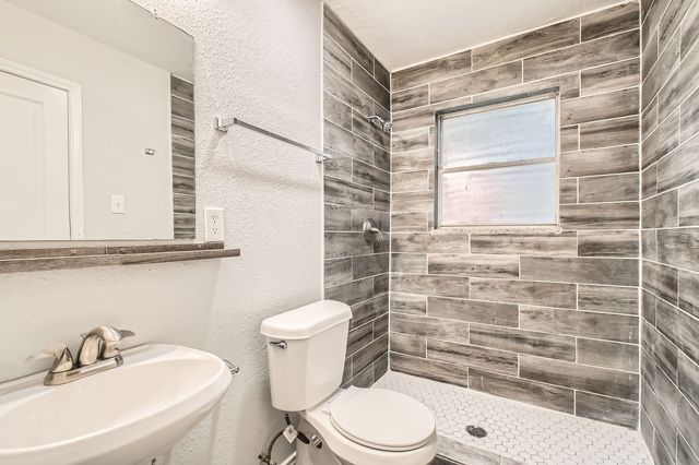 7805 Whitney Drive, White Settlement, TX 76108