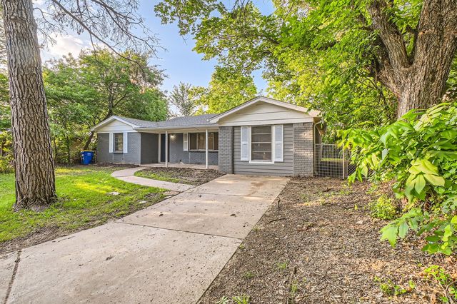 7805 Whitney Drive, White Settlement, TX 76108