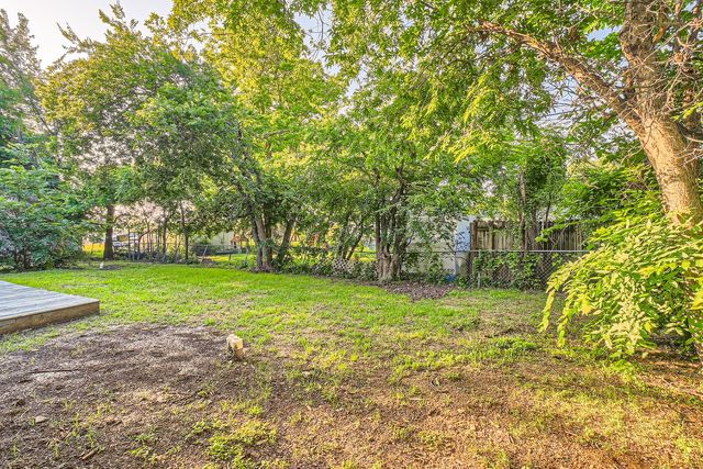 7805 Whitney Drive, White Settlement, TX 76108