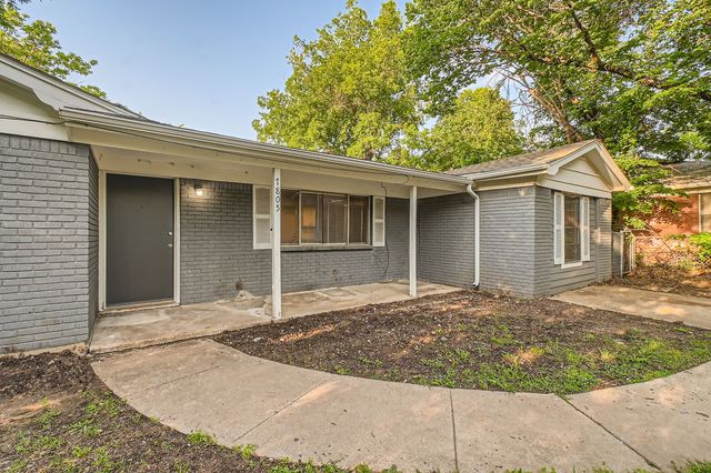 7805 Whitney Drive, White Settlement, TX 76108