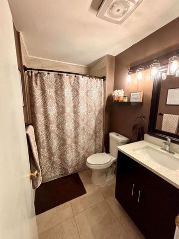 1005 NW 53rd St Street, Deerfield Beach, FL 33064