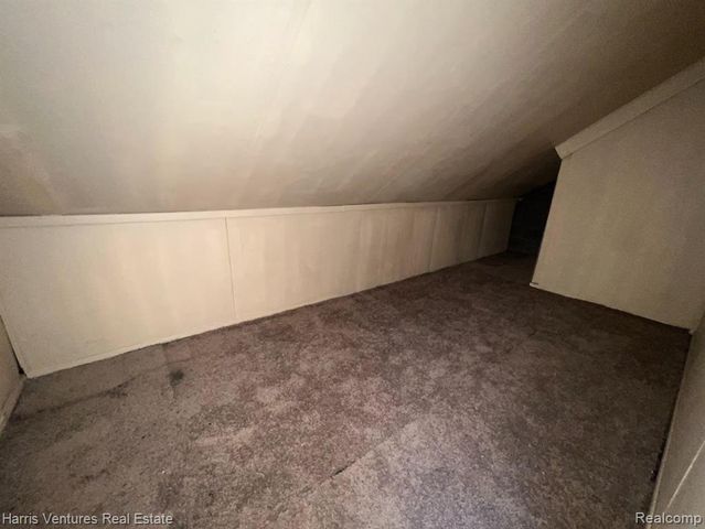 15825 Pinehurst Street, Detroit, MI 48238