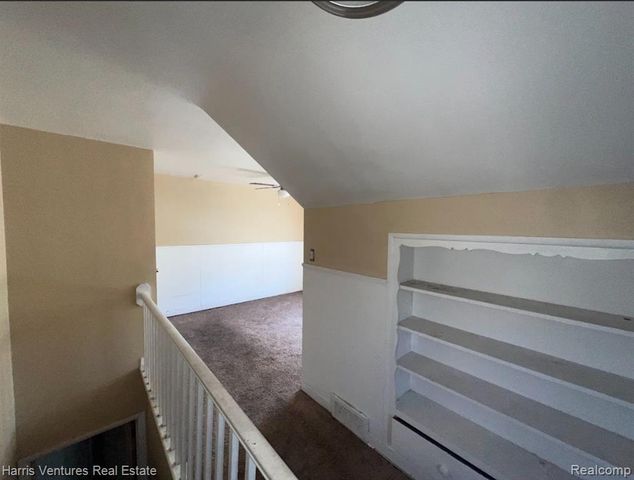 15825 Pinehurst Street, Detroit, MI 48238