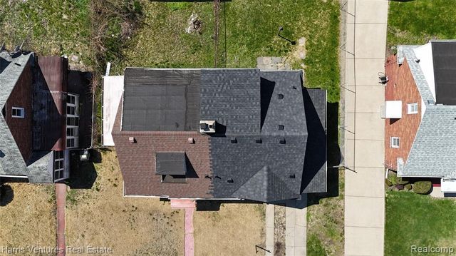 15825 Pinehurst Street, Detroit, MI 48238