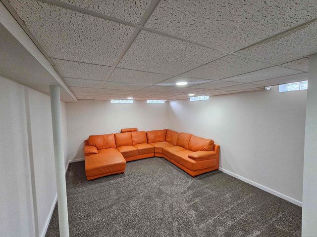 21671 N Nunneley Road, Clinton Twp, MI 48036