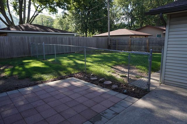 21671 N Nunneley Road, Clinton Twp, MI 48036