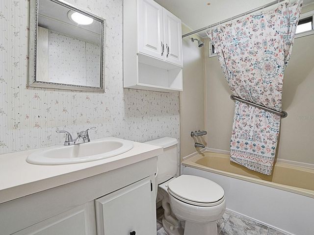 721 SHARON DRIVE, Lady Lake, FL 32159