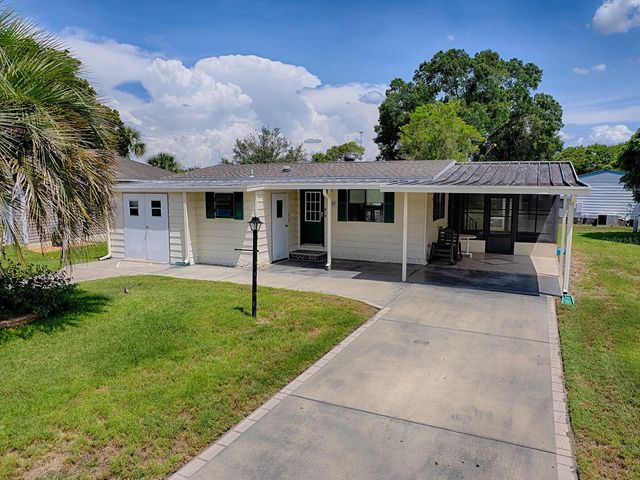 721 SHARON DRIVE, Lady Lake, FL 32159
