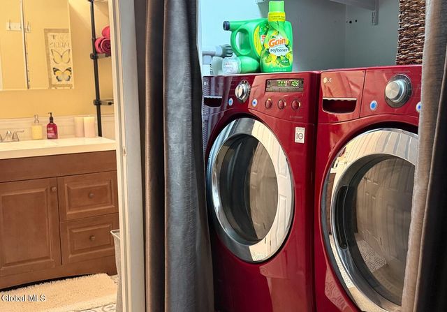 109 Thimbleberry Road, Ballston Spa, NY 12020