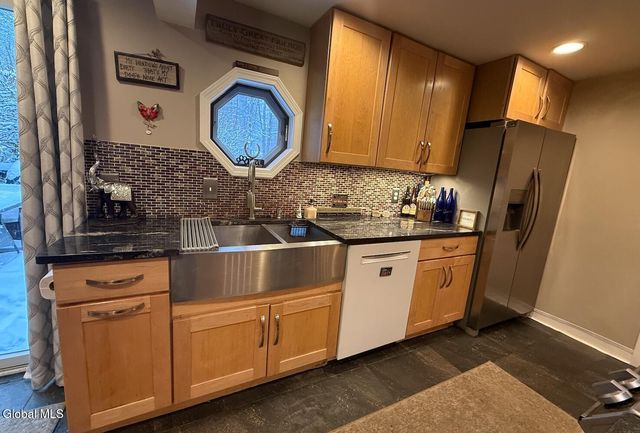 109 Thimbleberry Road, Ballston Spa, NY 12020