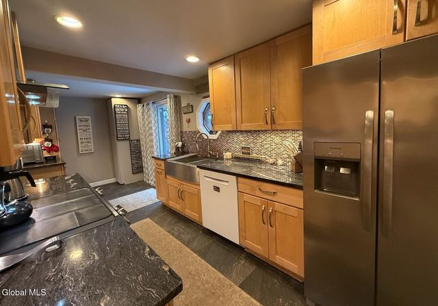 109 Thimbleberry Road, Ballston Spa, NY 12020