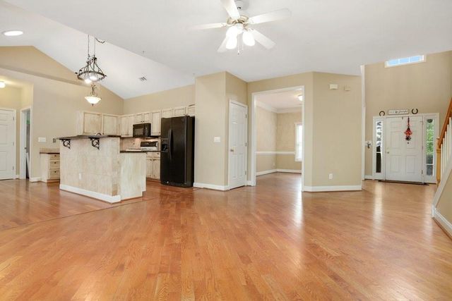 1955 Fairway Close Terrace, Lawrenceville, GA 30043