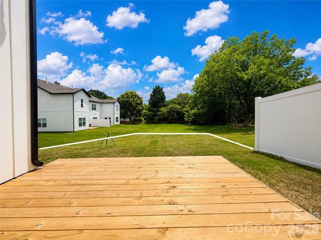 1242 N Sharon Amity Road, Charlotte, NC 28211