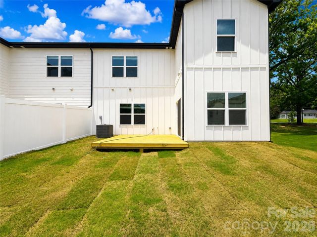 1242 N Sharon Amity Road, Charlotte, NC 28211