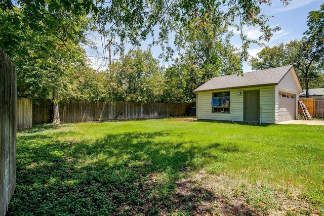 2925 5th Avenue, Fort Worth, TX 76110