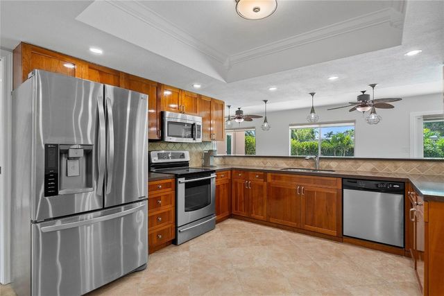 5206 Cleveland Street, Hollywood, FL 33021