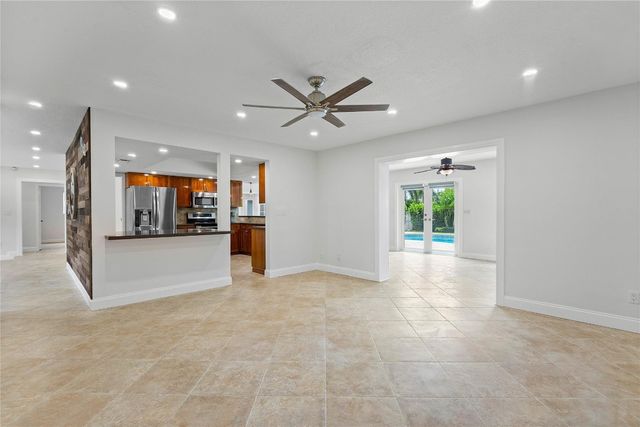 5206 Cleveland Street, Hollywood, FL 33021