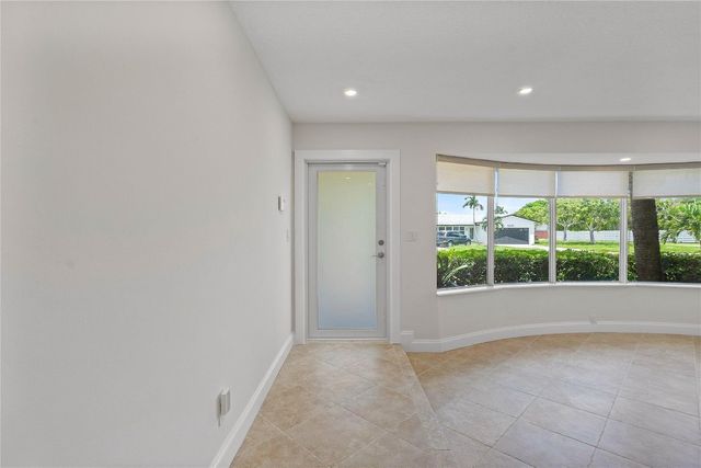 5206 Cleveland Street, Hollywood, FL 33021