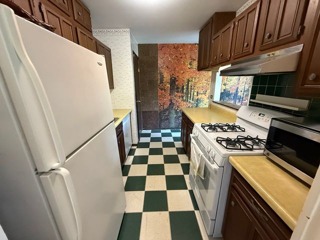 550 Sundance Drive, Bolingbrook, IL 60440