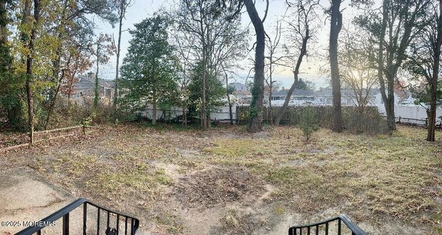 297 Cambourne Drive, Toms River, NJ 08753