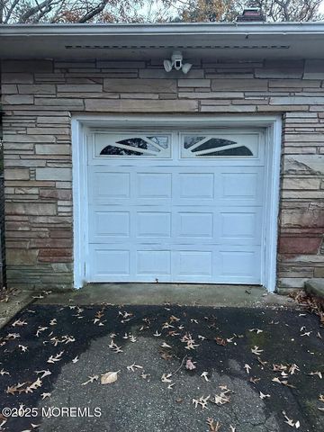 297 Cambourne Drive, Toms River, NJ 08753