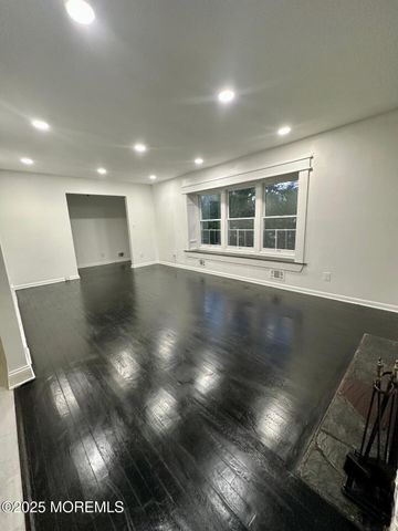 297 Cambourne Drive, Toms River, NJ 08753