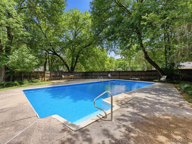 6606 Hollis Drive, Montgomery, AL 36117