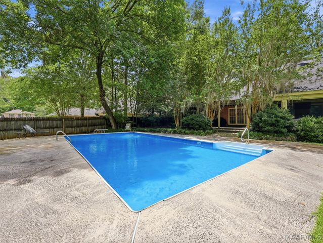6606 Hollis Drive, Montgomery, AL 36117